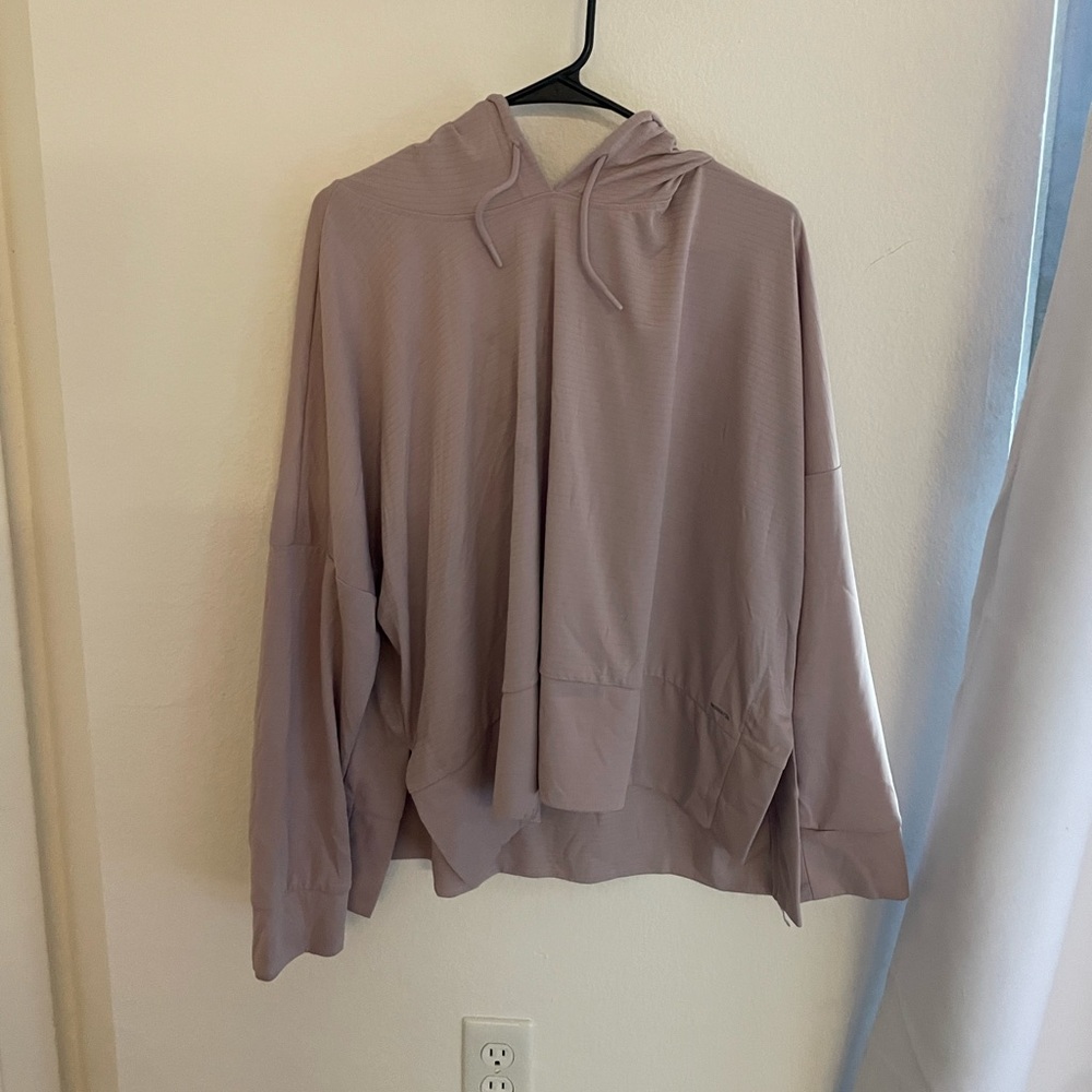 Light pink purple mauve work out sweat shirt light weight